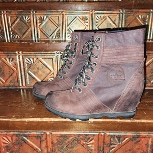 Sorel Brown Lace-Up Wedge Boots 10/41